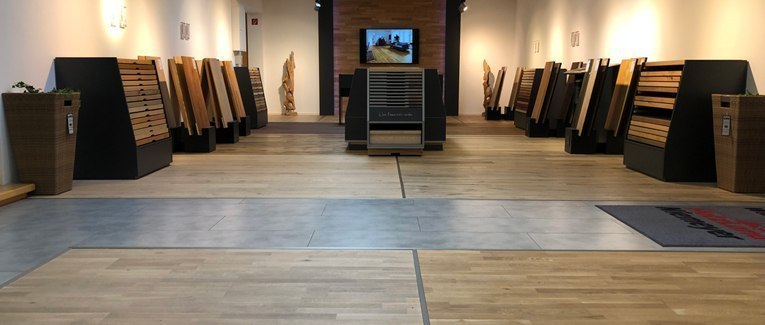 Bodenausstellung Eiche Parkett Landhausdielen
